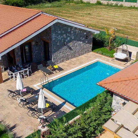 Βίλα Arzu - 3 Bedroom In Kayakoey Oeluedeniz *